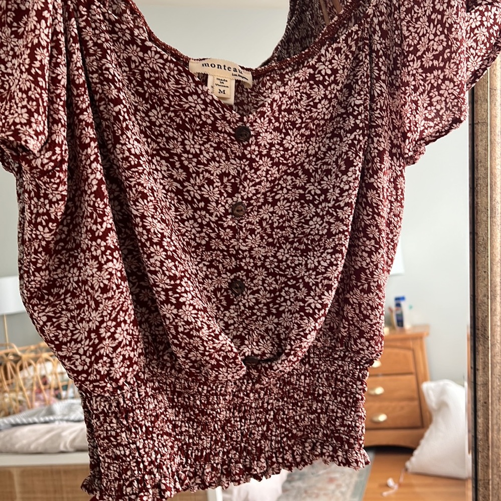 Floral Top - Picture 2 of 2